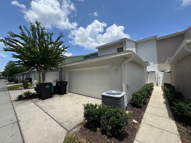 Building Photo - 3548 Peppervine Dr