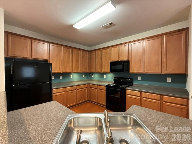 Building Photo - 2301 Trace Creek Dr