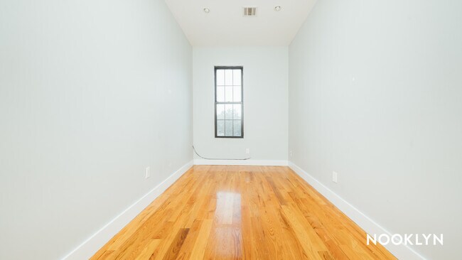 Bed 2 / Front - 1048 Wyckoff Ave