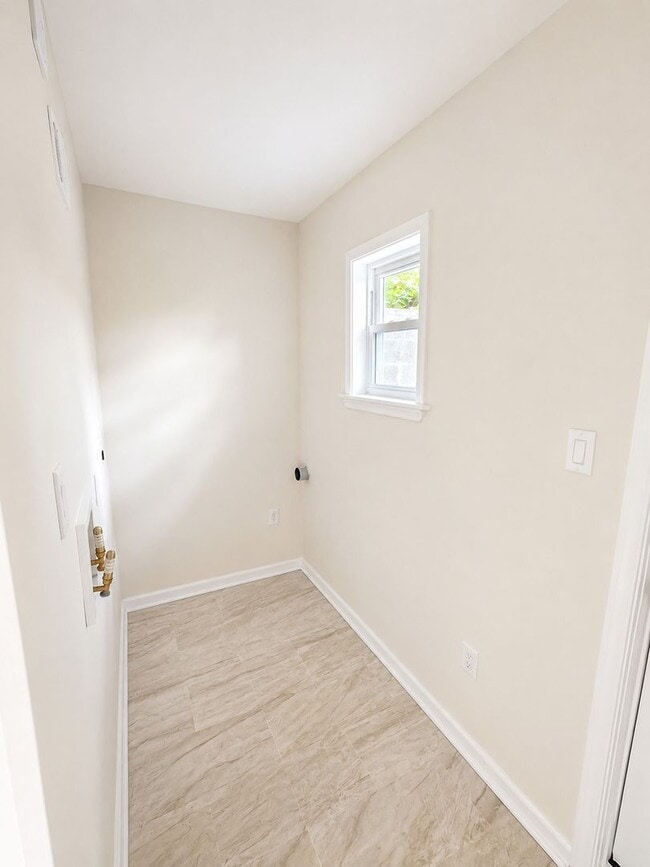 Building Photo - 3029 Redner St