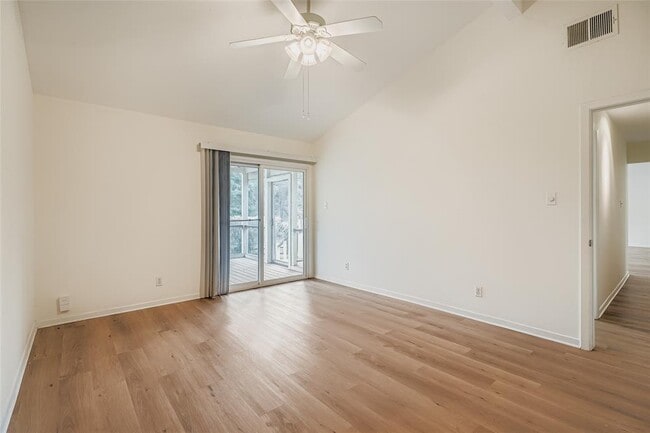 Building Photo - 2000 Cody Ct