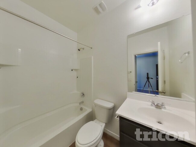 Building Photo - 33598 N Draba Ln