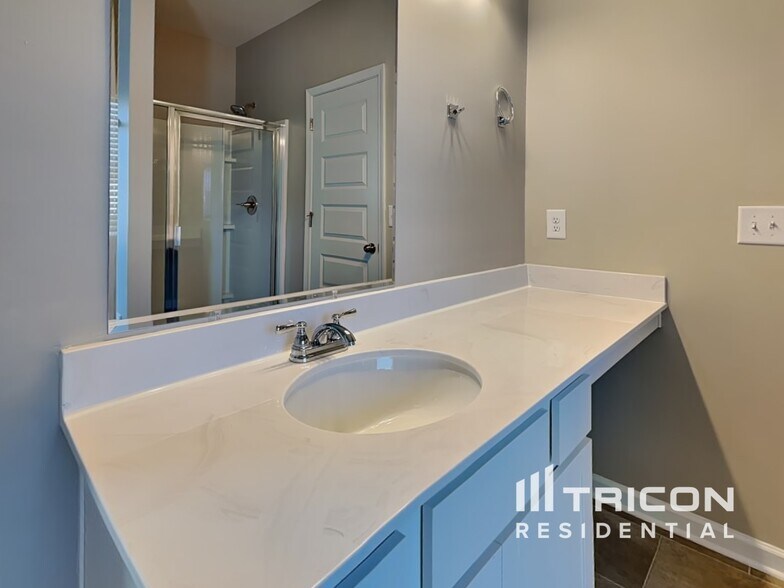 Building Photo - 437 Autrey Dr