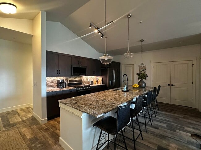 Building Photo - 6207 Davos Ln