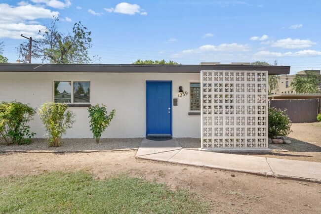 Primary Photo - Pecan Grove Estates