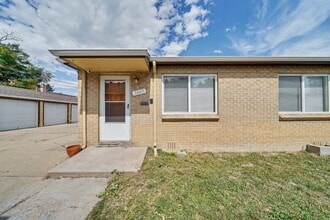 Building Photo - 1443 N Jasmine-
