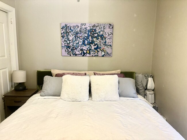 Building Photo - 1100 Hawthorne St