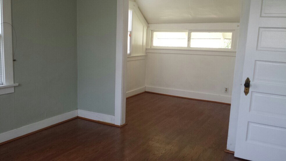 Building Photo - 13459 Bailey St