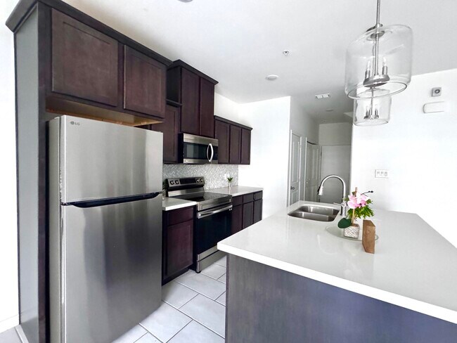 Building Photo - 9915 Borna Dr