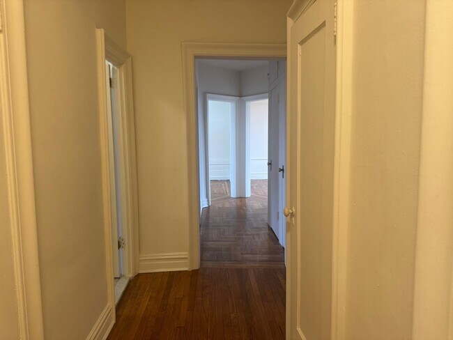 Building Photo - 35-39-39 Fulton St