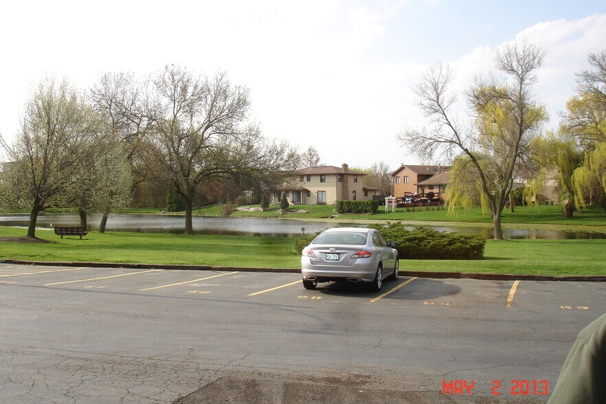 Building Photo - 80 S Pleasant Rd