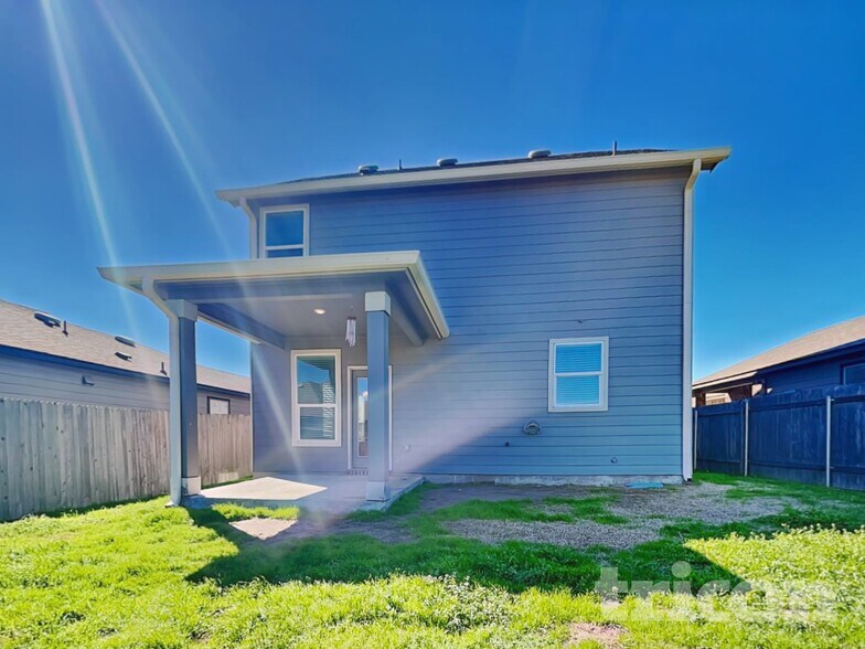 Building Photo - 13725 Vigilance St