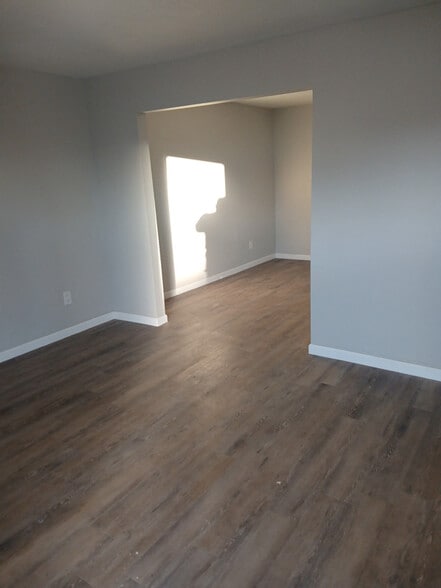 Building Photo - 1602 N Hughes St