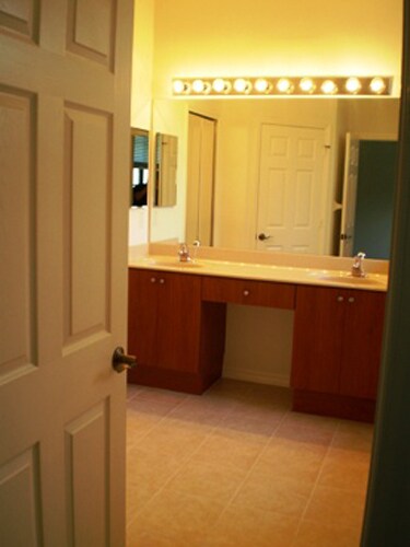 Building Photo - 7452 Bristol Cir