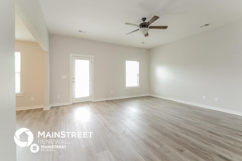 Building Photo - 63 Carriage House Rd SW