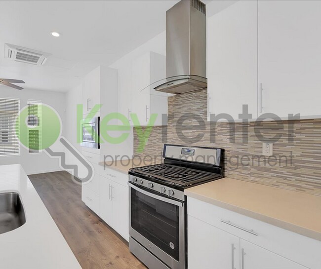 Building Photo - 487 McClatchy Way