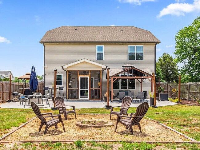 Building Photo - Lease OR Lease to Own