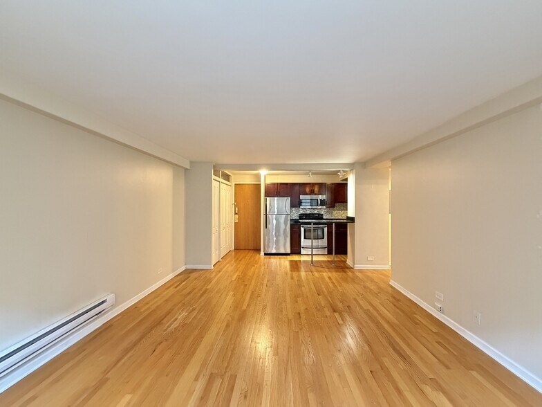 Building Photo - 4180 N Marine Dr