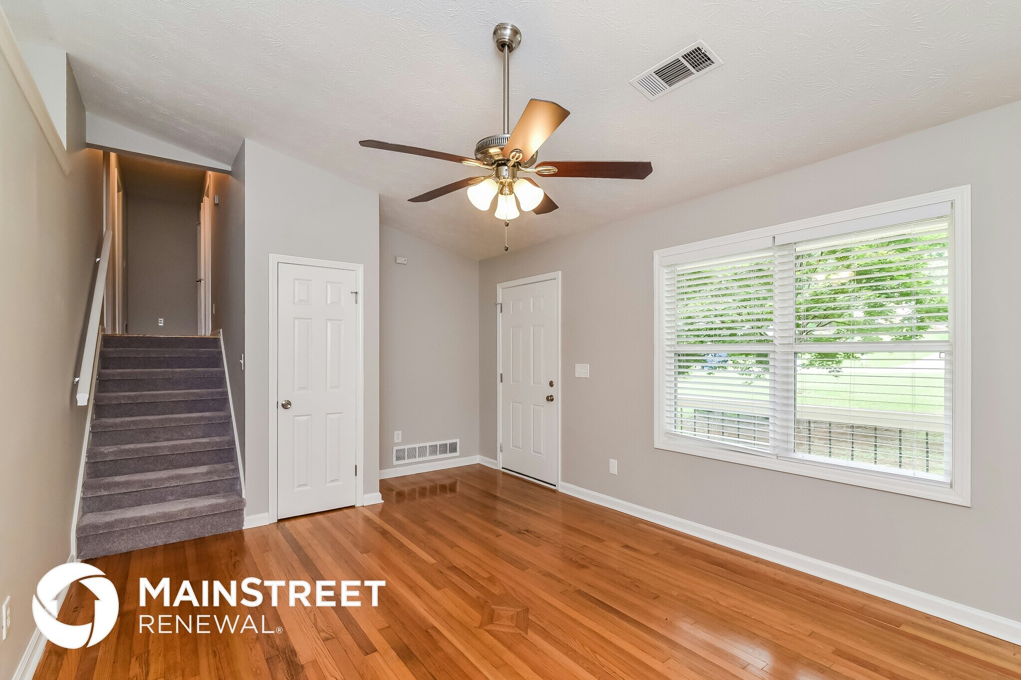 Building Photo - 54 Hidden Valley Dr SW