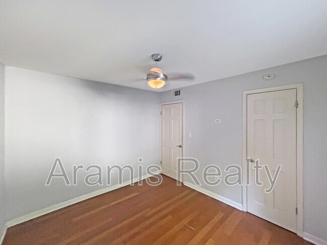 Building Photo - 1355 Euclid Ave NE