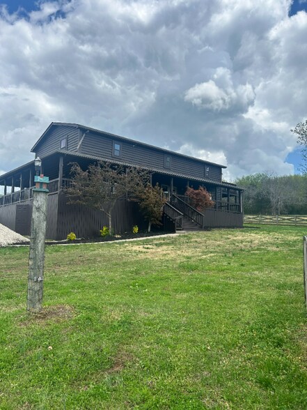 Primary Photo - 2985 Trousdale Ferry Pike