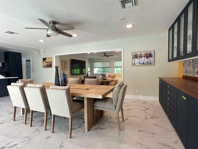 Building Photo - 1820 Bel Air Ave