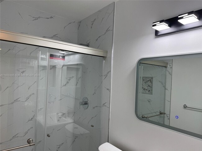 Building Photo - 9726 Hammocks Blvd