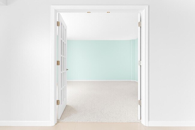 Building Photo - 3215 S Ocean Blvd