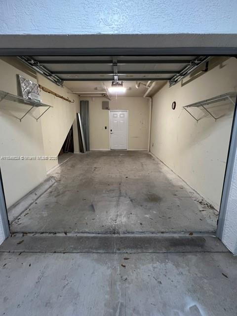 Building Photo - 2016 Alta Meadows Ln