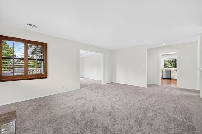 Building Photo - 1837 Lackland Dr