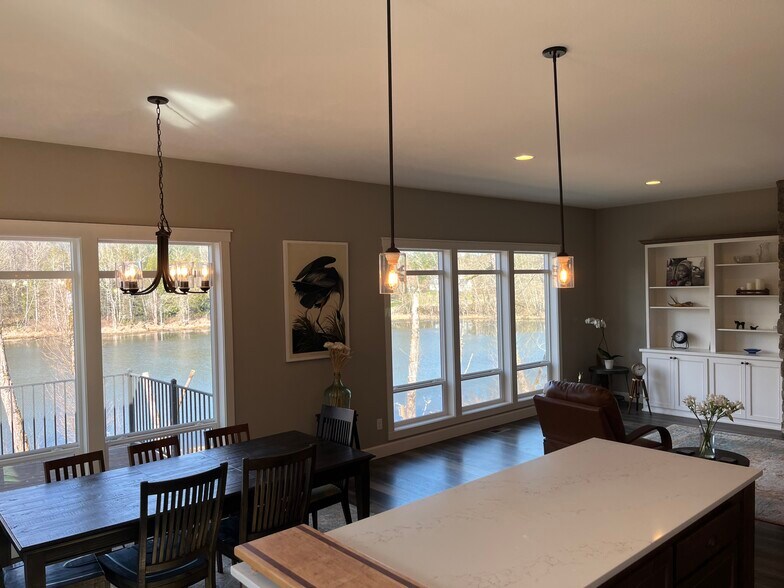 Building Photo - 15116 NE Grantham Rd