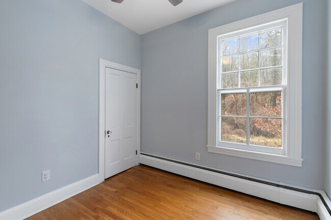 Building Photo - 5116 Wetheredsville Rd