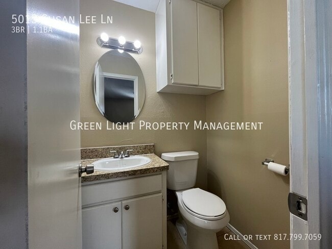 Building Photo - 5013 Susan Lee Ln
