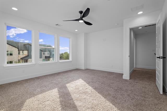 Building Photo - 8918 Lowell St