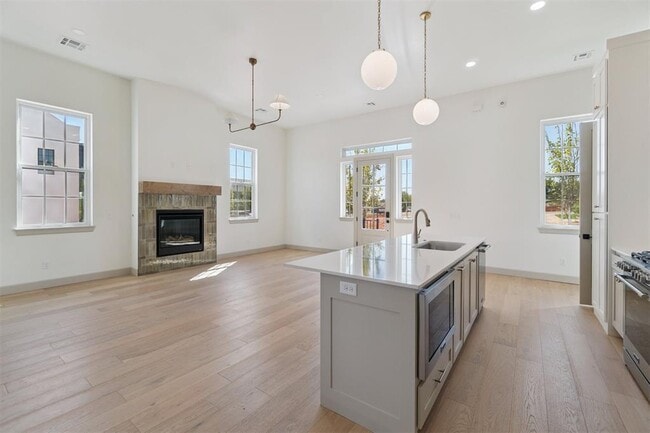 Building Photo - 18835 Selah Wy