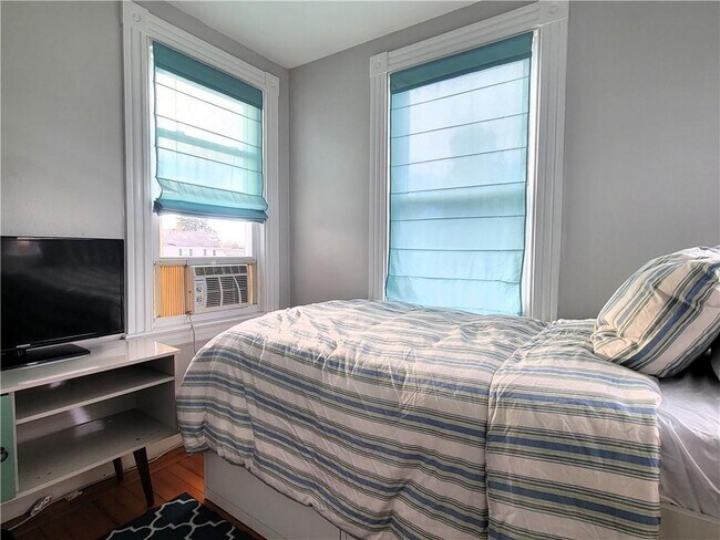 Building Photo - 22 Annandale Rd