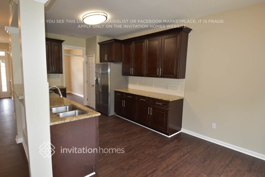 Building Photo - 708 Latitude Way