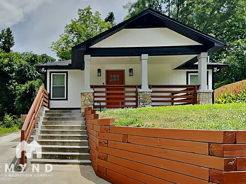 Building Photo - 963 Sims Ave NW