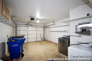 Building Photo - 5515 Champions Hill Dr