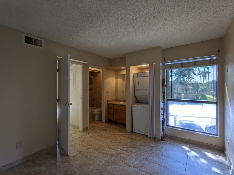 Building Photo - 3535 W Tierra Buena Ln