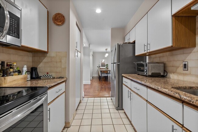 Building Photo - 50 Boatswains Wy