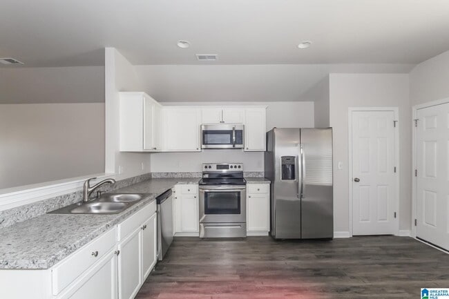 Building Photo - 304 Hidden Ct