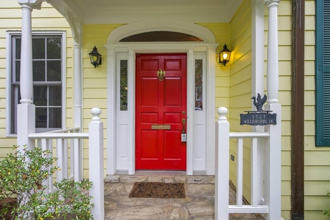 Building Photo - 3525 Williamsburg Ln NW