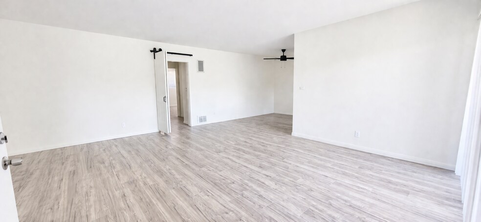 Building Photo - 6433 Shirley Ave