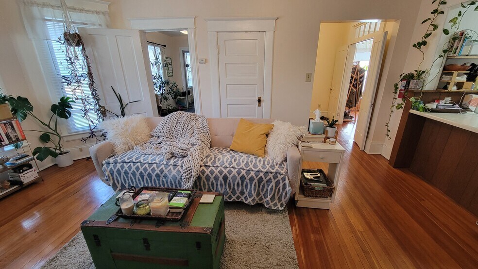 Building Photo - 728 Ohio St