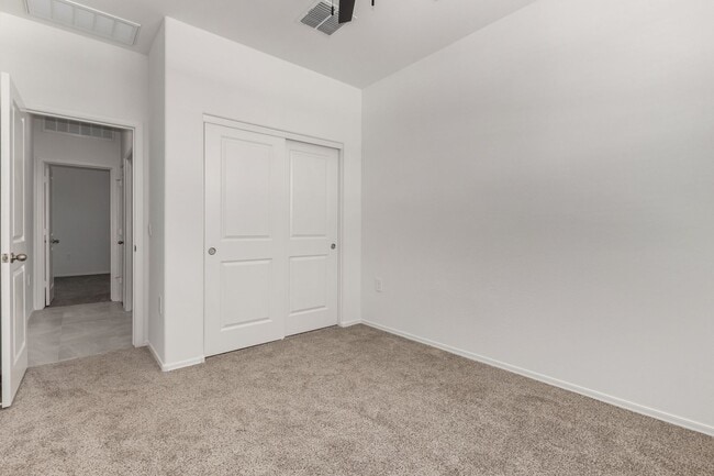 Building Photo - Beautiful 3 bed, 2 bath Casa Grande home