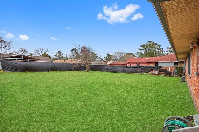 Building Photo - 6311 Bluestone Dr