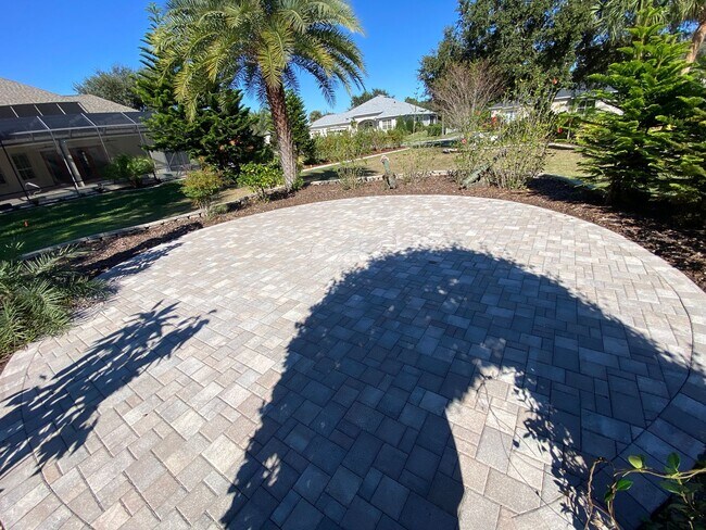 Building Photo - Spectacular and Luxurious Turnkey ANNUAL Lease in The Village of Bridgeport