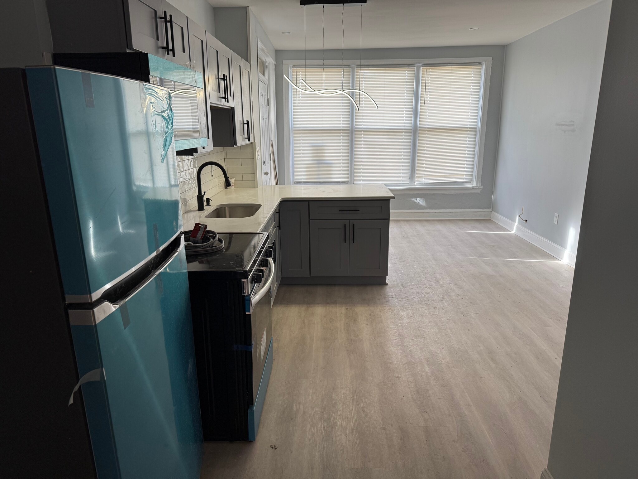 Building Photo - 2517 Island Ave