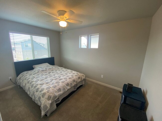 Building Photo - Beautiful 3 bedroom Carriage House in Banning Lewis Ranch!!!!